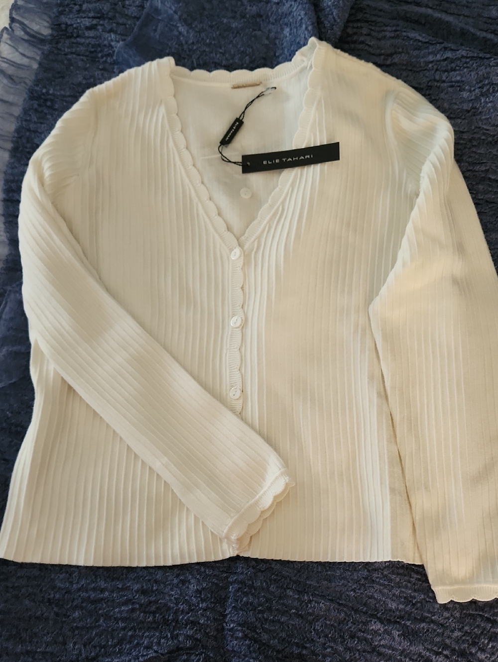 Elie Tahari White Scalloped Ribbed Button-Front Cardigan Sweater NWT
